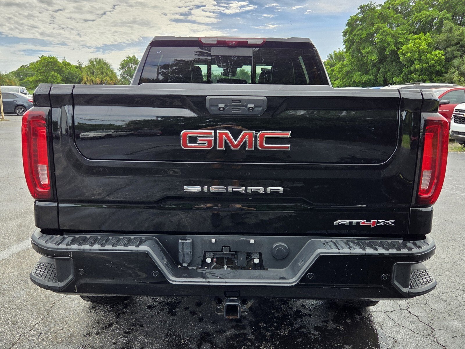 2023 GMC Sierra 1500 AT4X