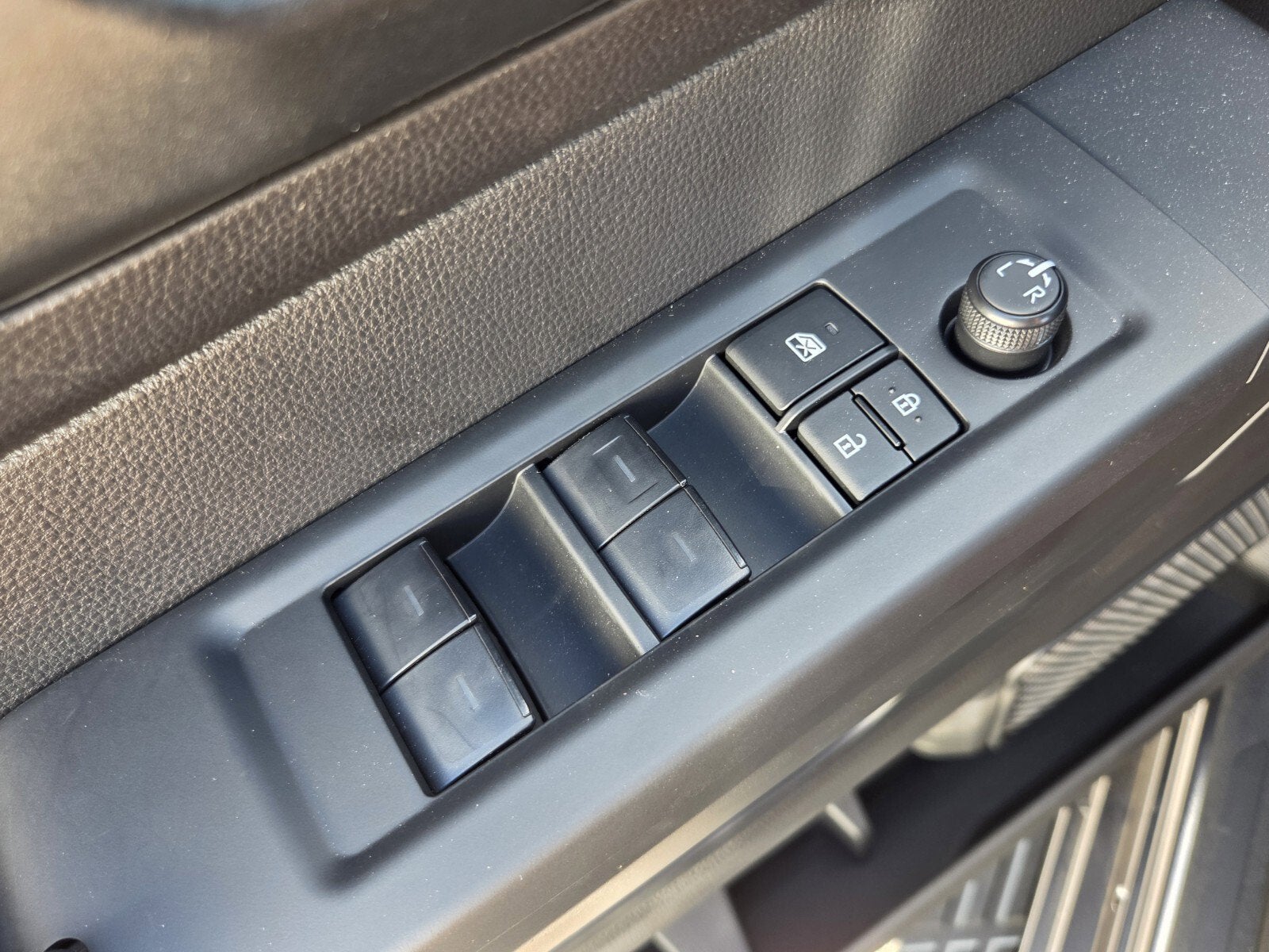 2026 Toyota Tundra SR Double Cab 6.5' Bed