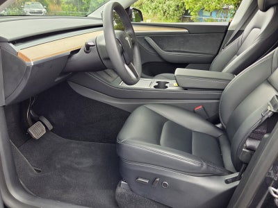 2024 Tesla Model Y Base