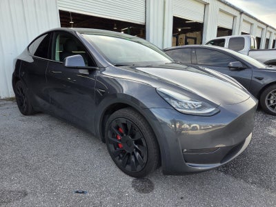 2022 Tesla Model Y Long Range Dual Motor All-Wheel Drive