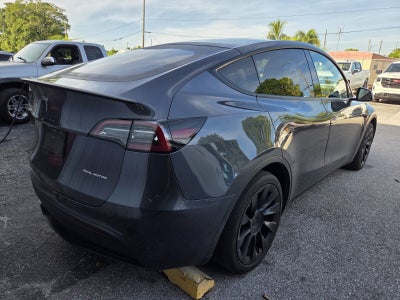 2022 Tesla Model Y Long Range Dual Motor All-Wheel Drive