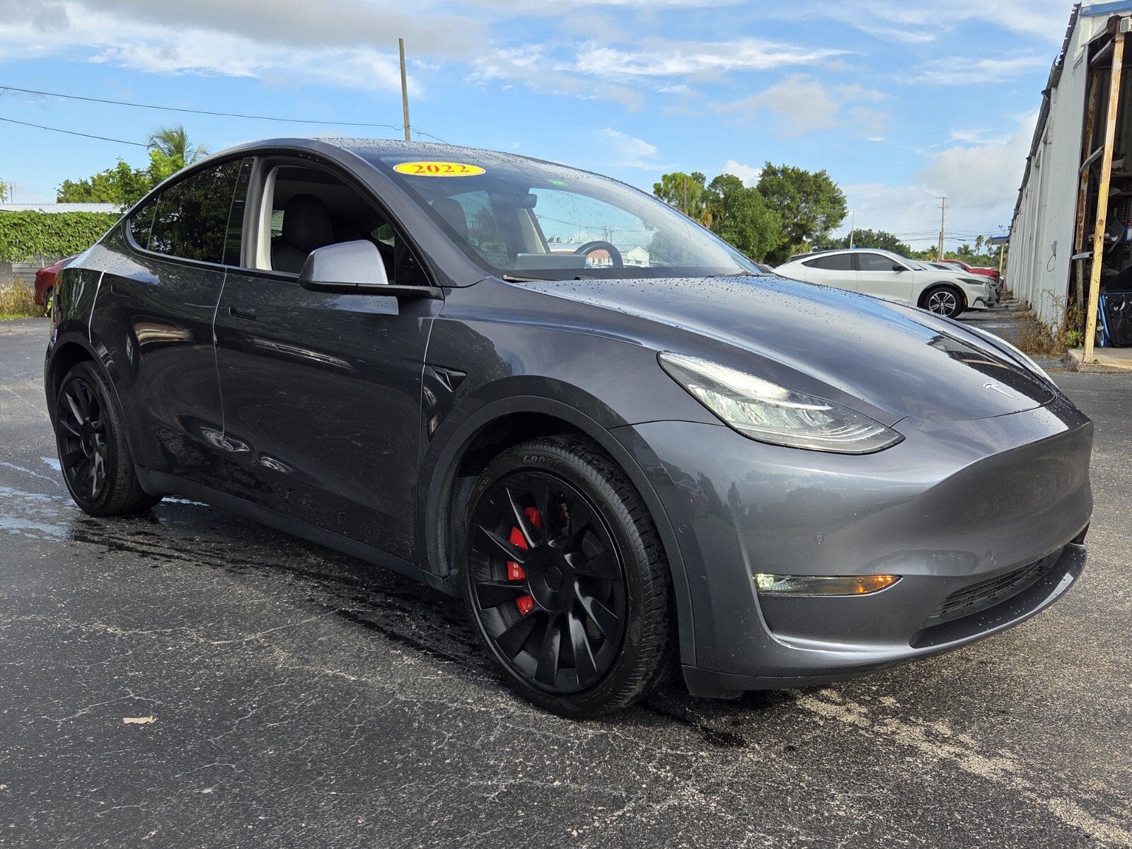 2022 Tesla Model Y Long Range Dual Motor All-Wheel Drive