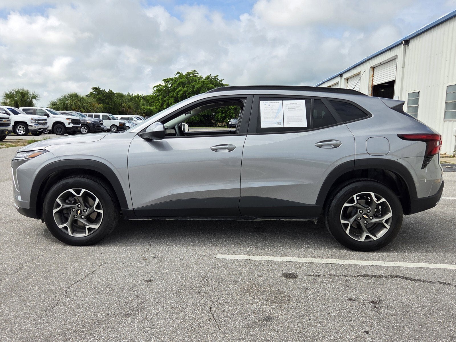 2025 Chevrolet Trax LT