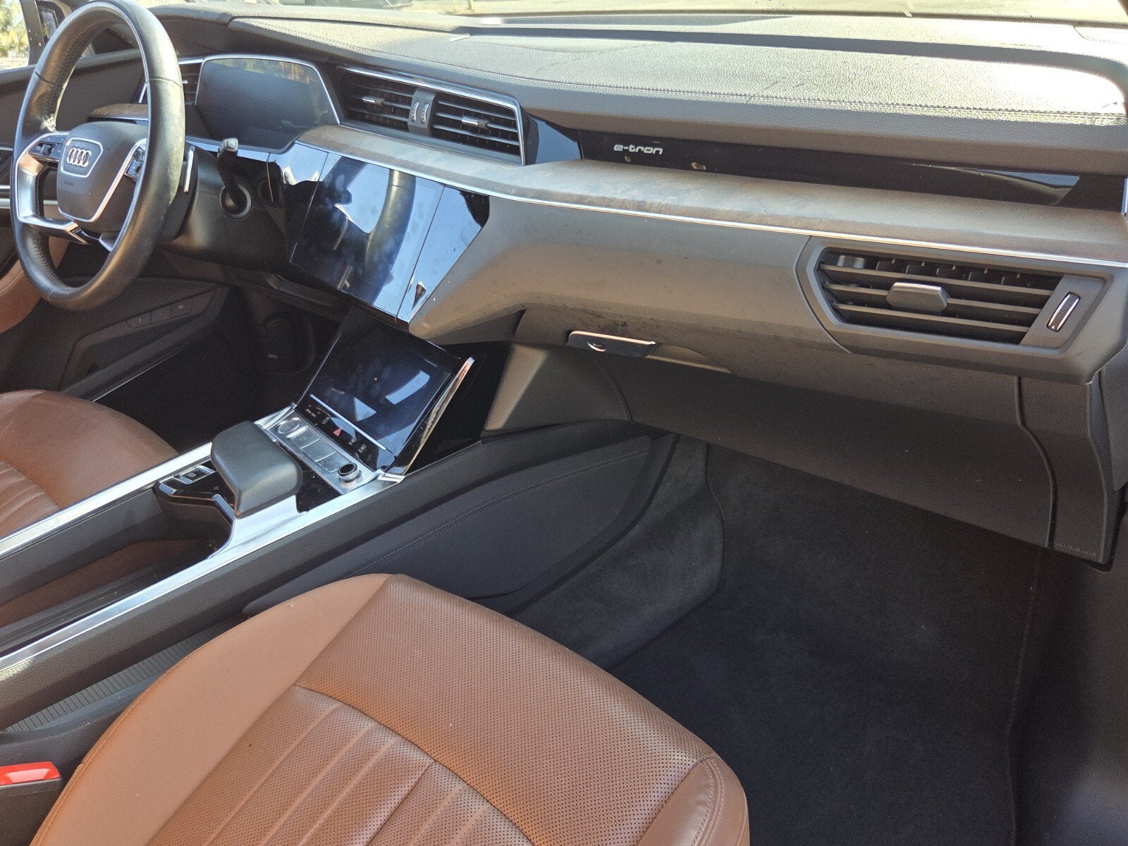 2019 Audi e-tron Premium Plus