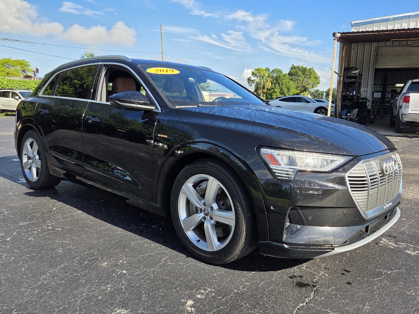 2019 Audi e-tron Premium Plus