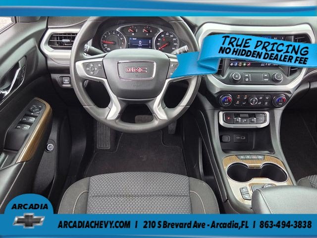 2022 GMC Acadia SLE