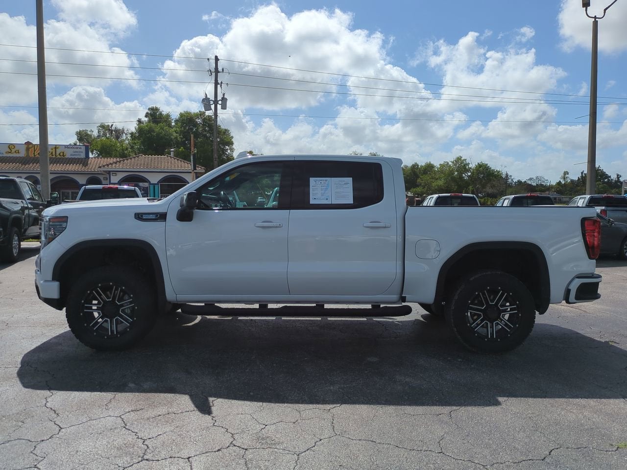 2024 GMC Sierra 1500 AT4