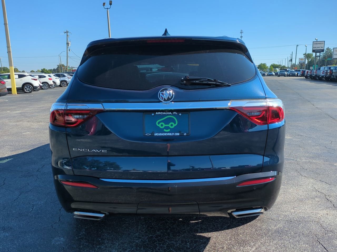 2023 Buick Enclave Essence