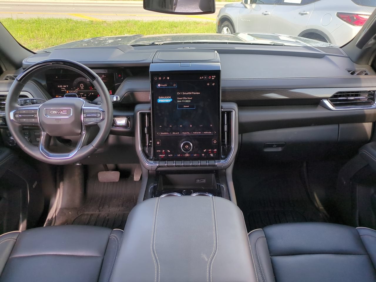 2025 GMC Yukon Elevation