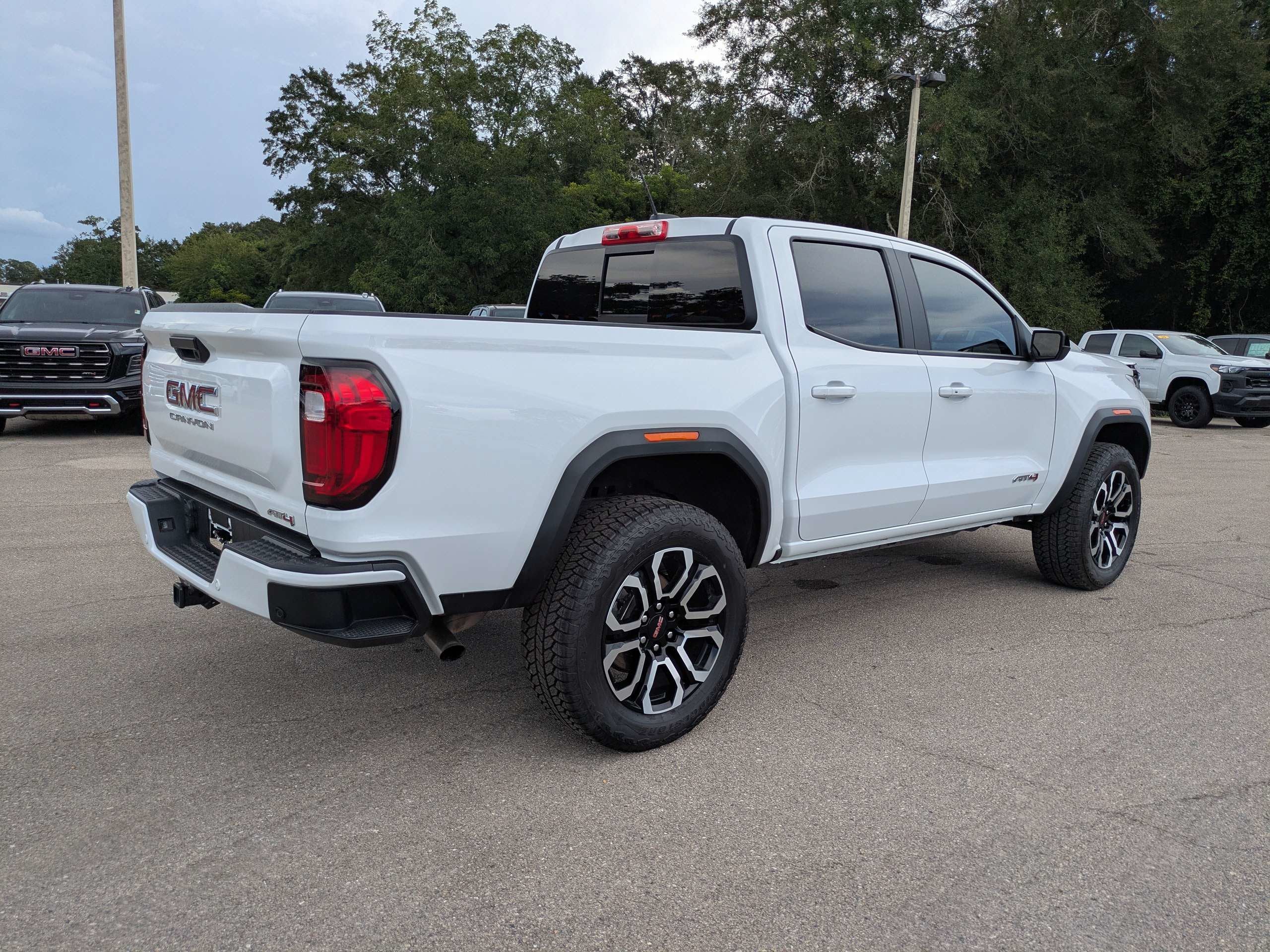 2025 GMC Canyon AT4